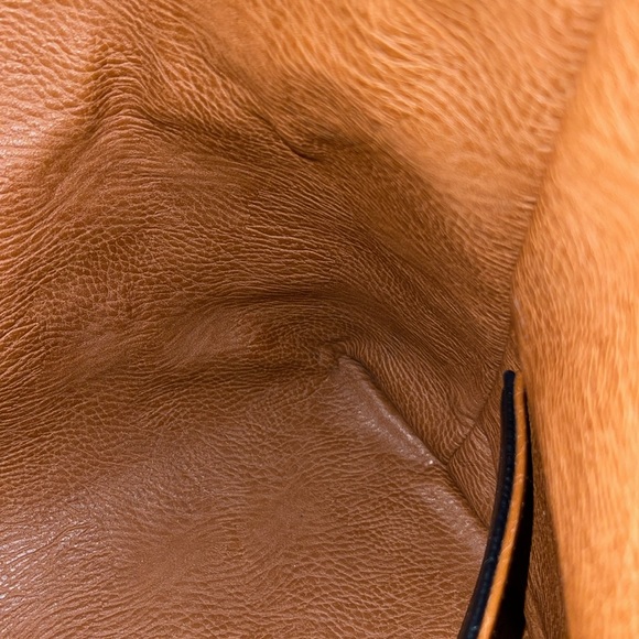 Black Leather Tote - Picture 6 of 6